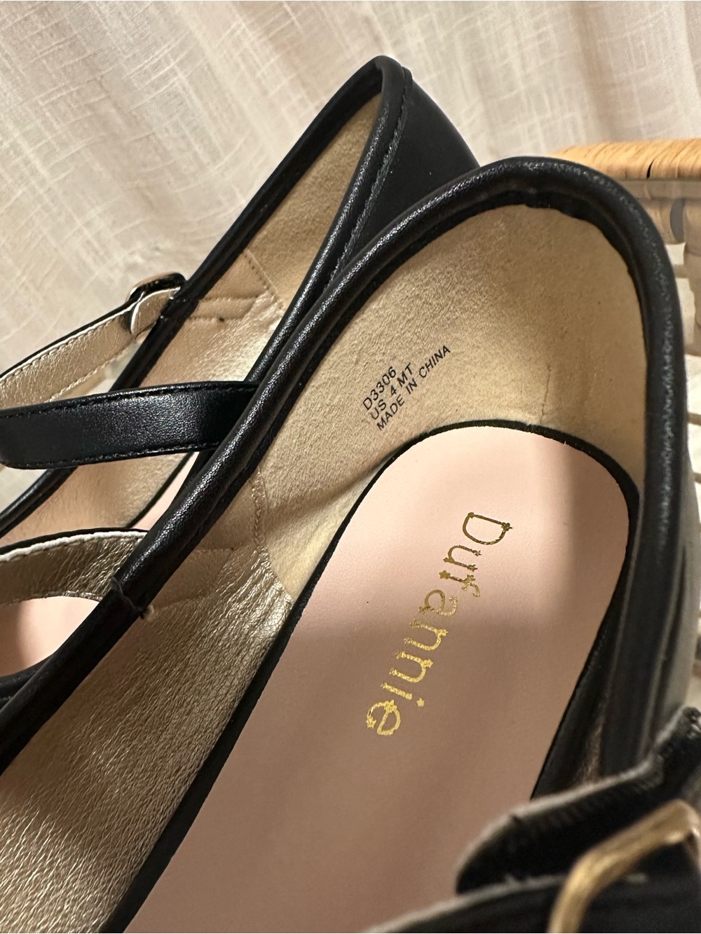 Dufannie Girls Dress Shoes Low Heels Princess Flats Mary Jane’s - Picture 4 of 5
